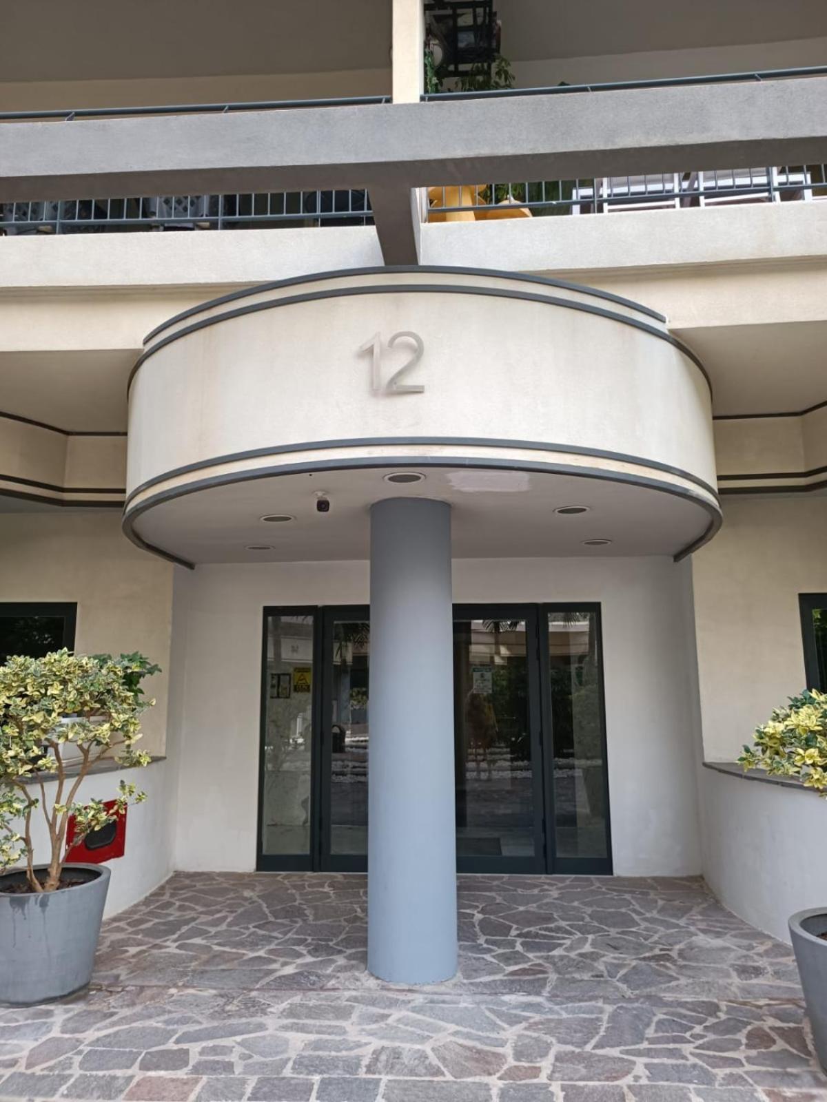 Apartment Spacious & Inviting 3 Bedroom Flat, Balcony Wpac1-1